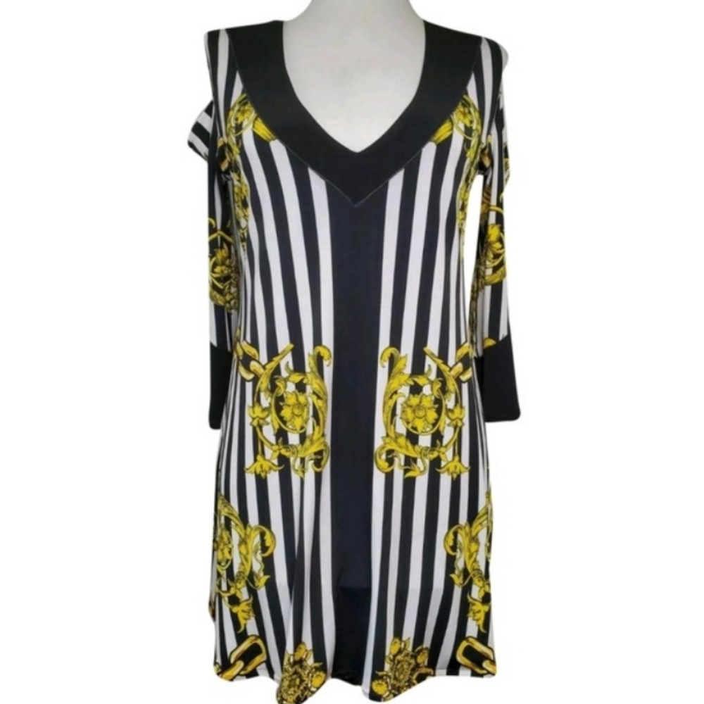 Eva Varro Cold-Shoulder Tunic Top Sz M Stretchy Jersey Knit Status Print…